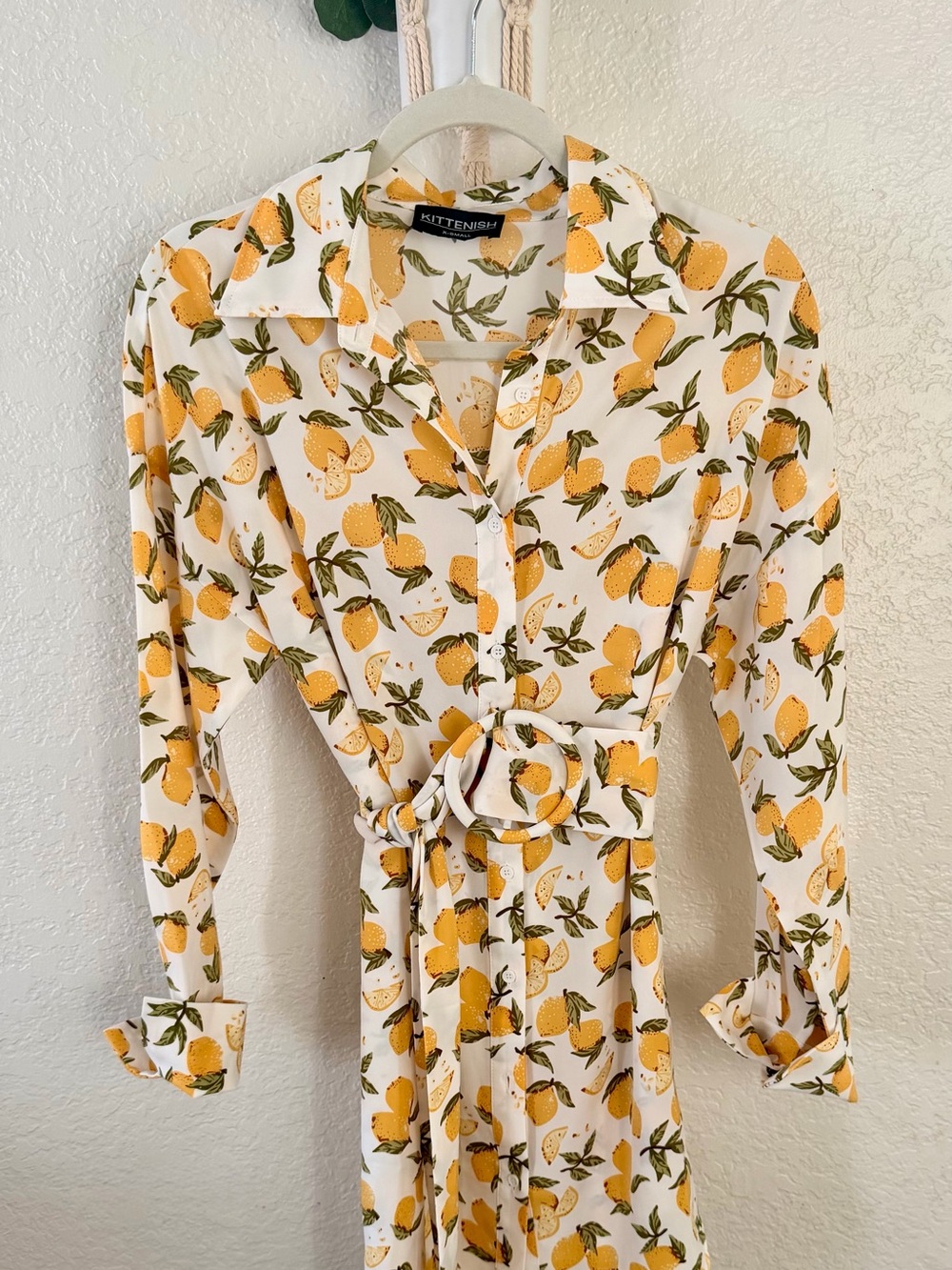 Kittenish White Lemon-Print Button-Front Shirt Dress
